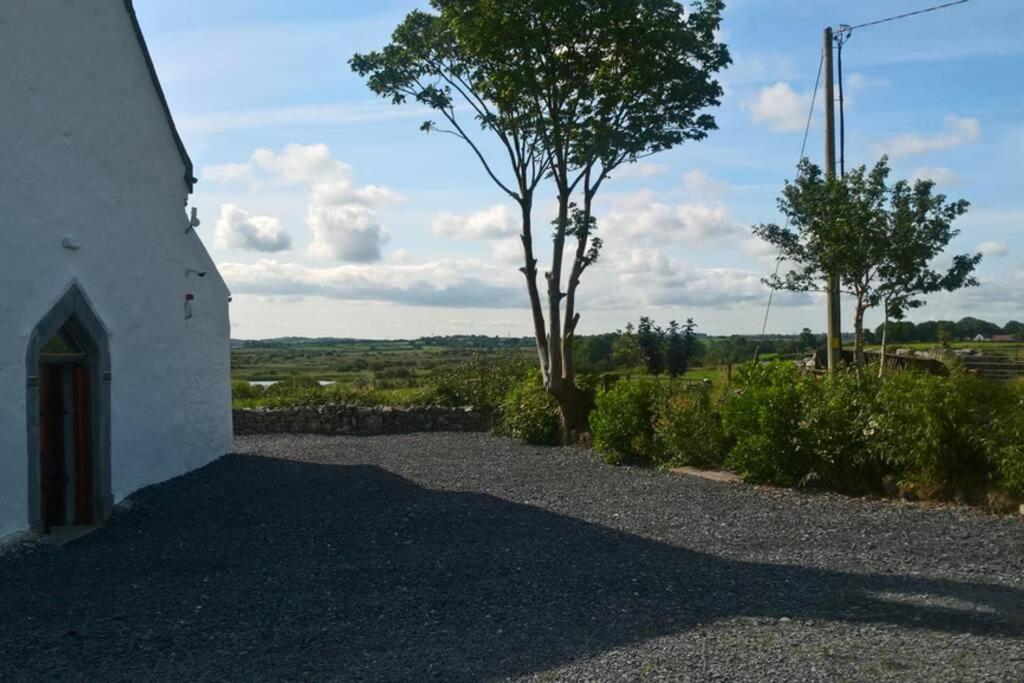 The Burren Art Gallery Built In 1798 Villa Tubber Bagian luar foto