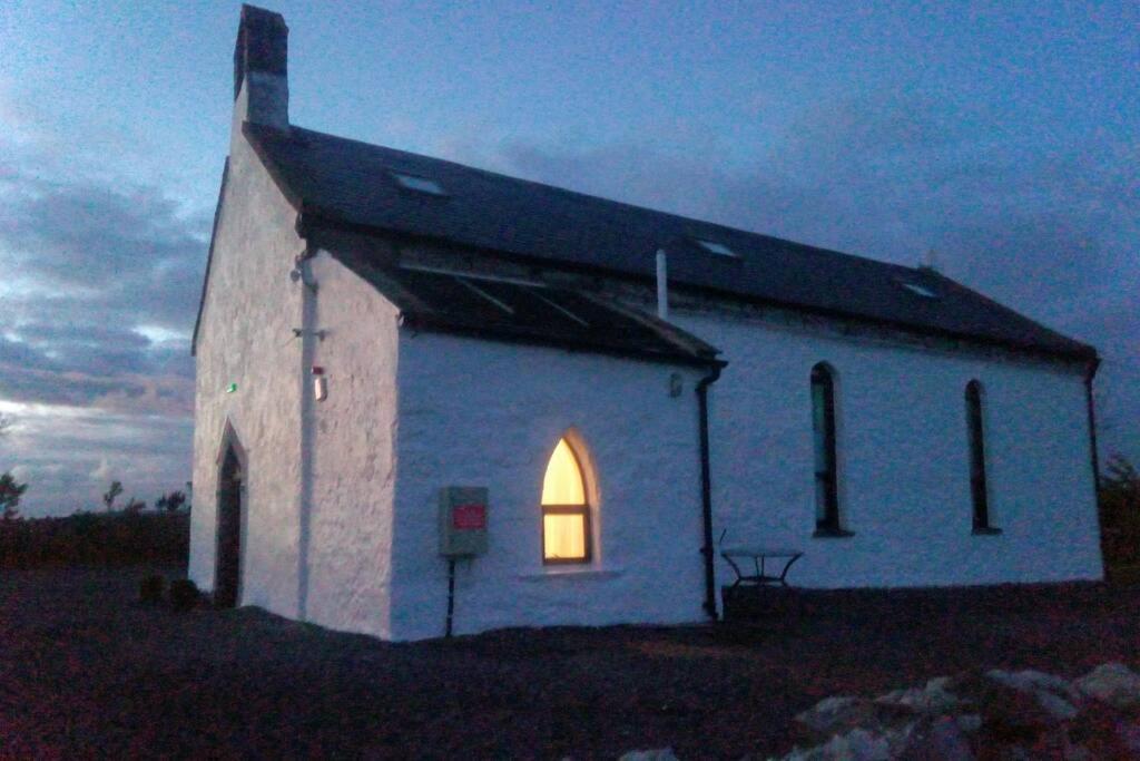 The Burren Art Gallery Built In 1798 Villa Tubber Bagian luar foto