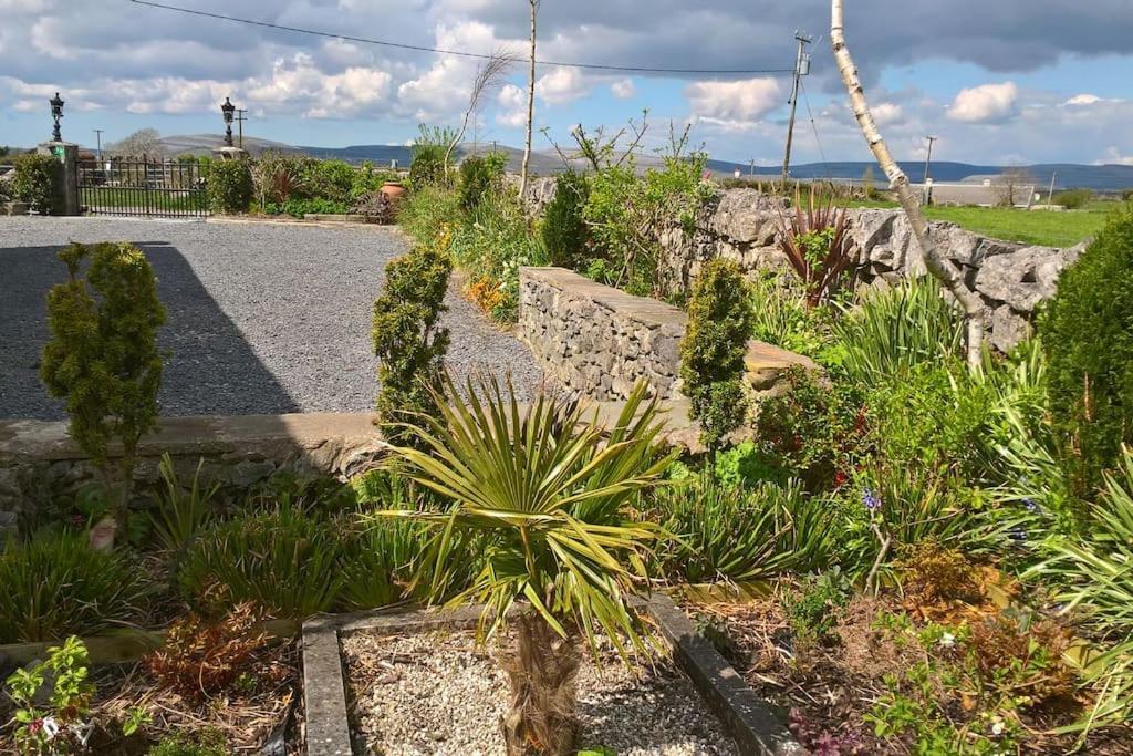 The Burren Art Gallery Built In 1798 Villa Tubber Bagian luar foto